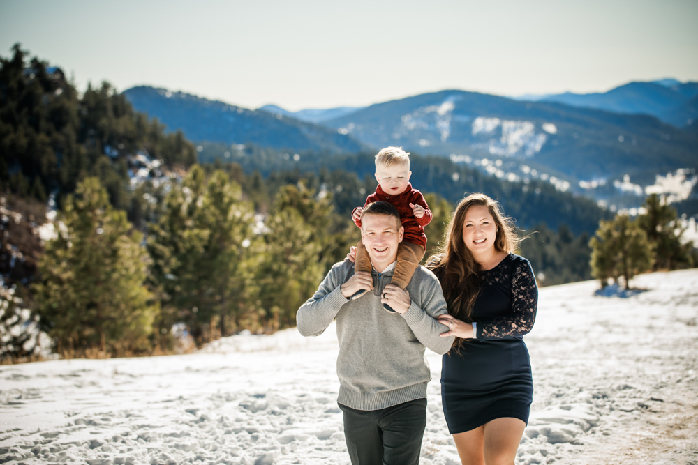 Family photo at Mt Falcon in Colorado